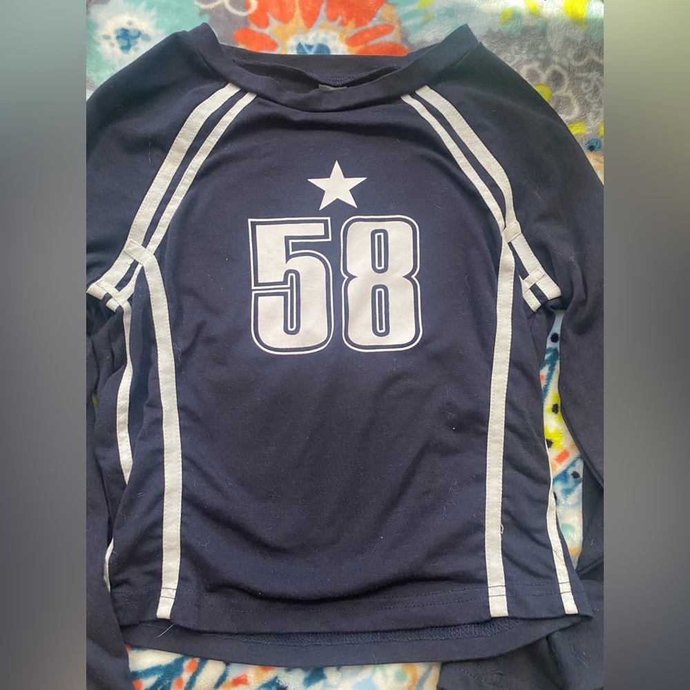 Cute y2k ish shirt